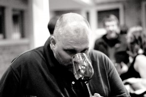Smelling in Wine Tasting (C)William Lawrence Wikicommons